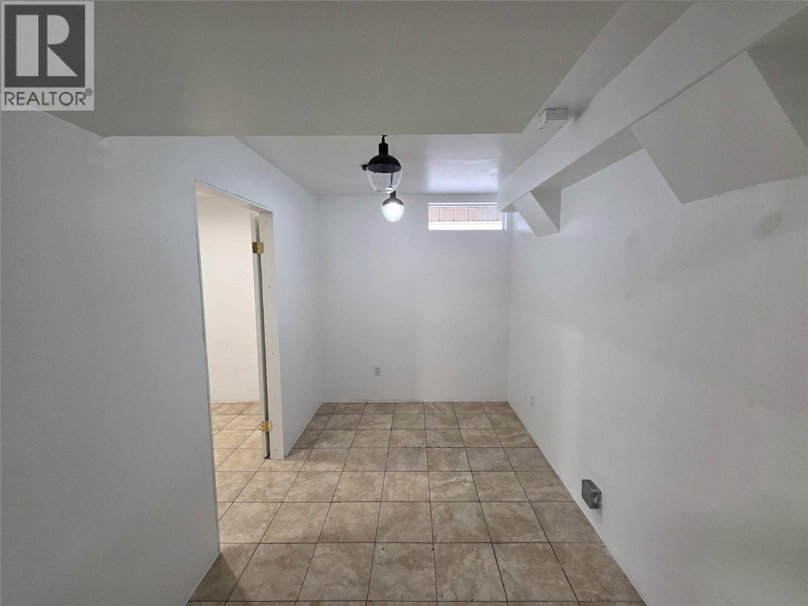 6037 Main Street, Oliver, British Columbia  V0H 1T0 - Photo 12 - 10371851