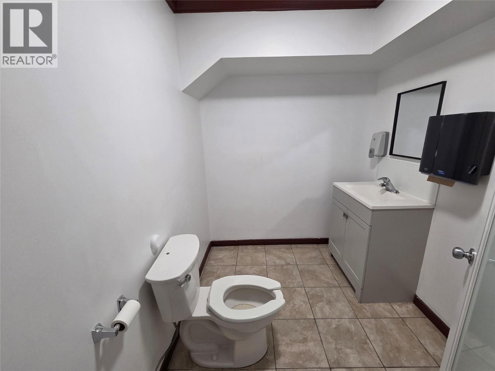 6037 Main Street, Oliver, British Columbia  V0H 1T0 - Photo 14 - 10371851