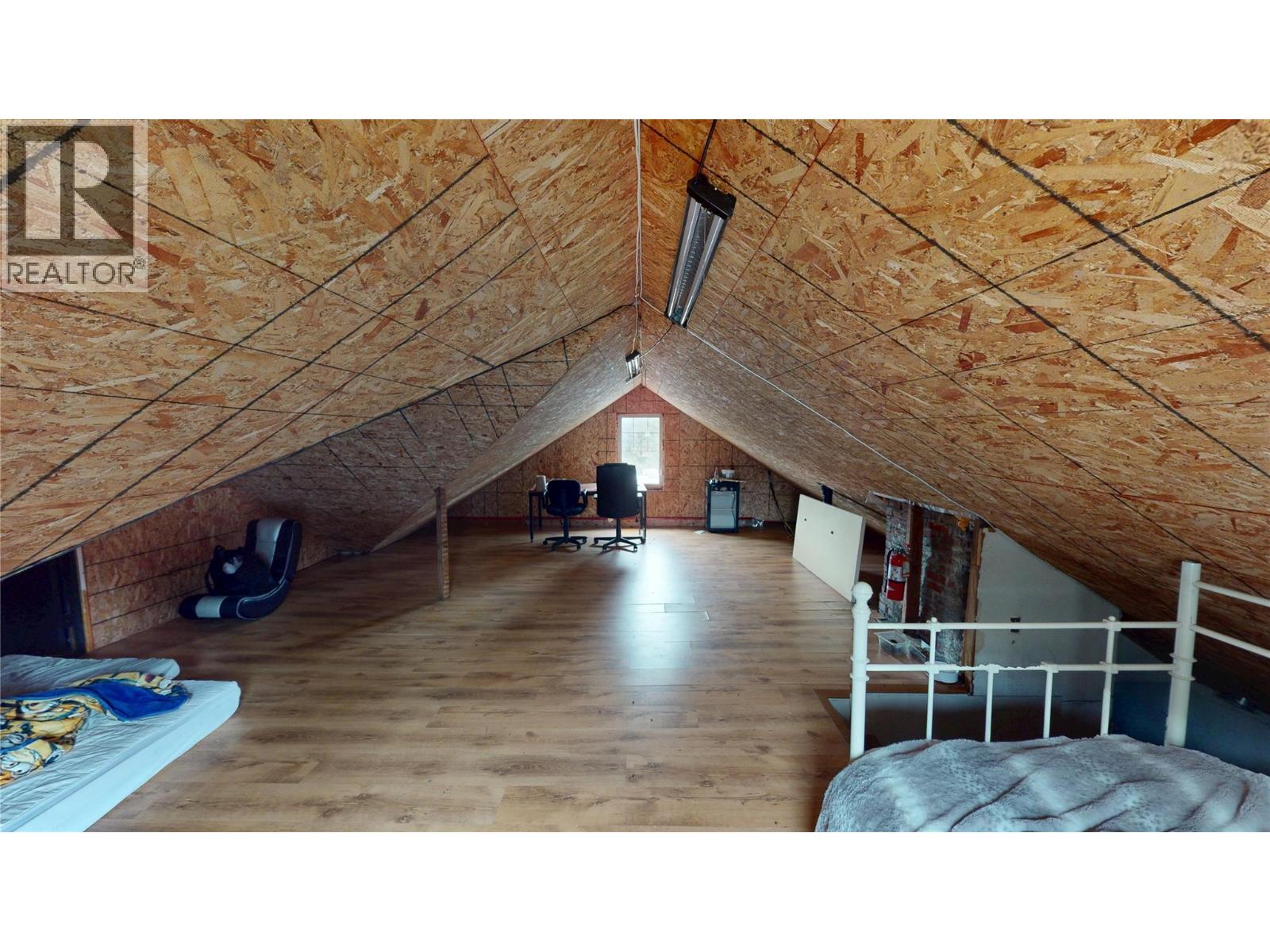 5388 93/95 Highway, Fairmont Hot Springs, British Columbia  V0A 1K4 - Photo 39 - 10384032