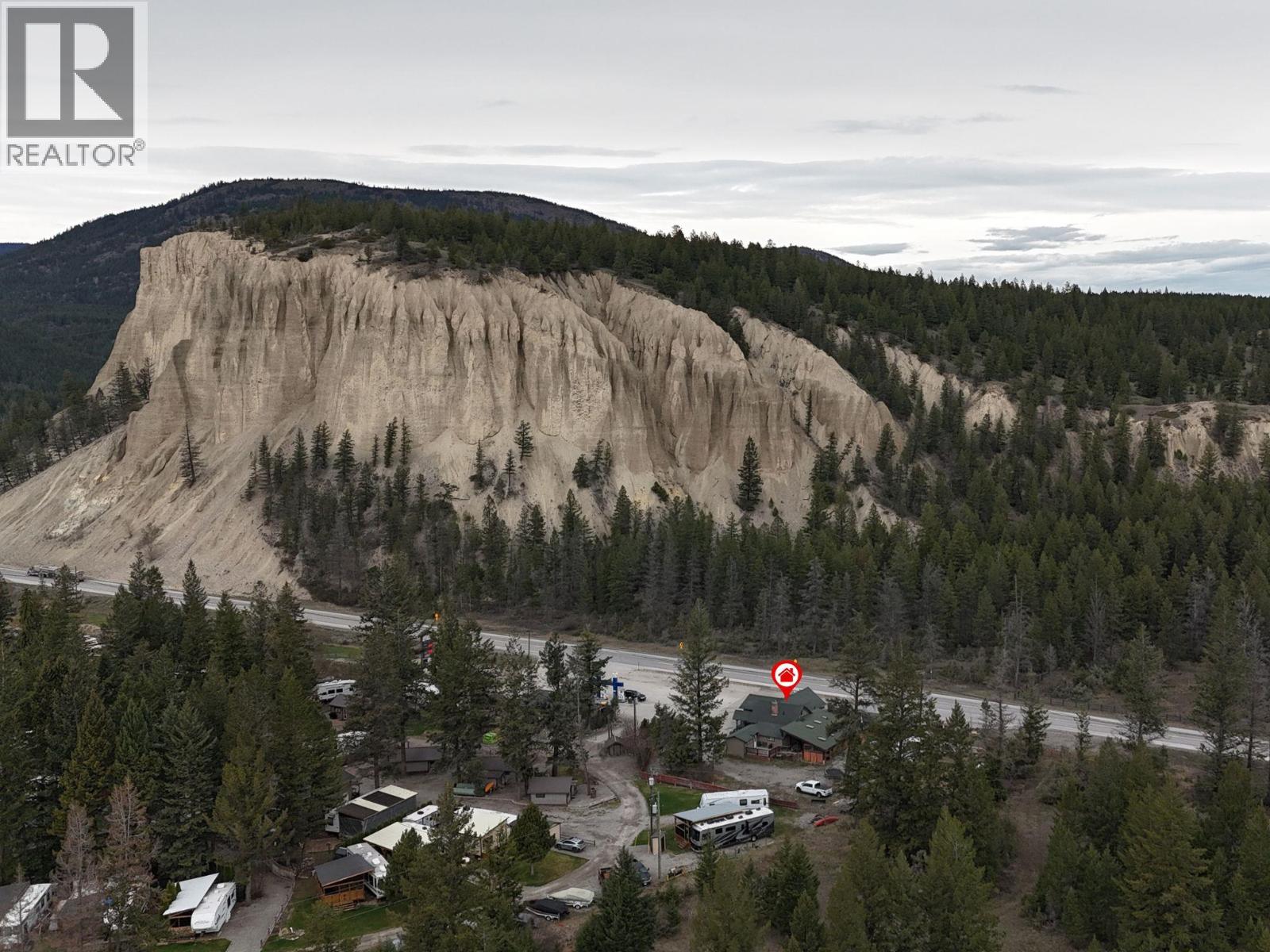 5388 93/95 Highway, Fairmont Hot Springs, British Columbia  V0A 1K4 - Photo 6 - 10384032