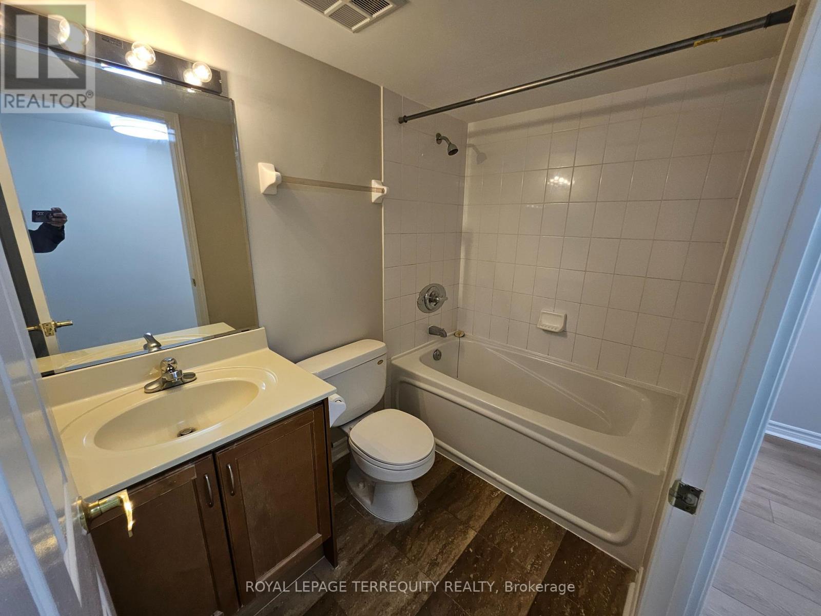 216 - 18 Kenaston Gardens, Toronto, Ontario  M2K 3C7 - Photo 37 - C13049584