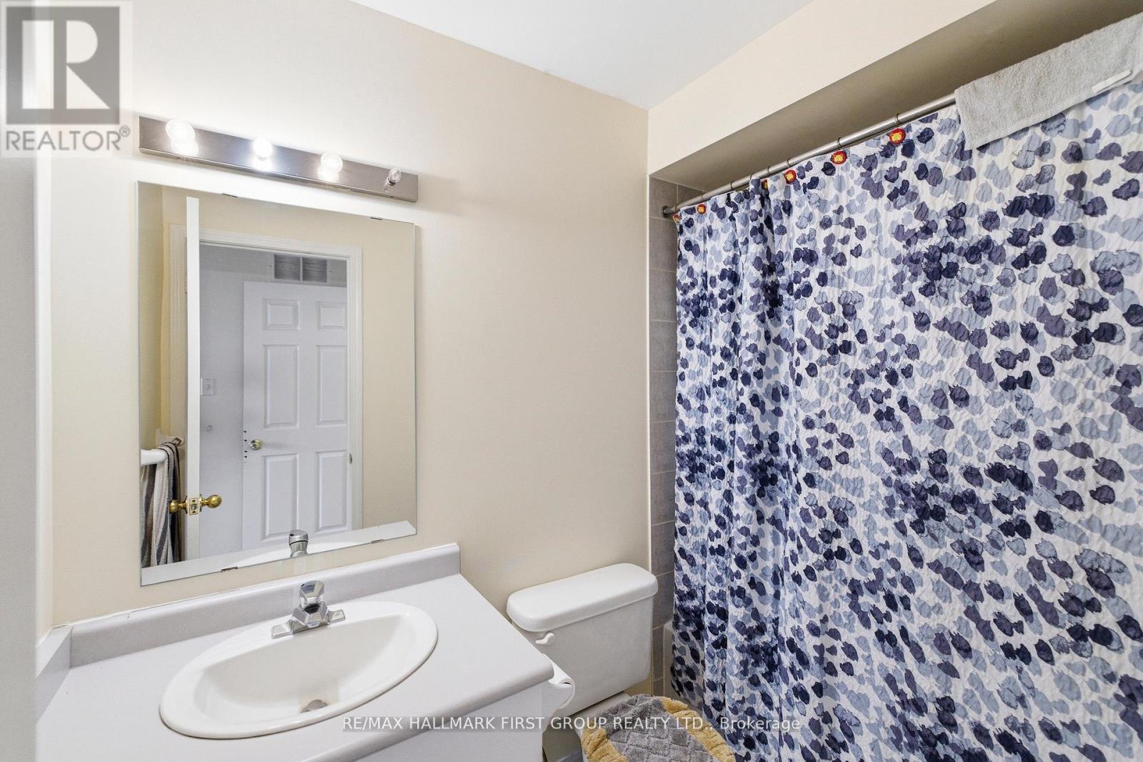 32 Samandria Avenue, Whitby, Ontario  L1R 2Z7 - Photo 14 - E13049484