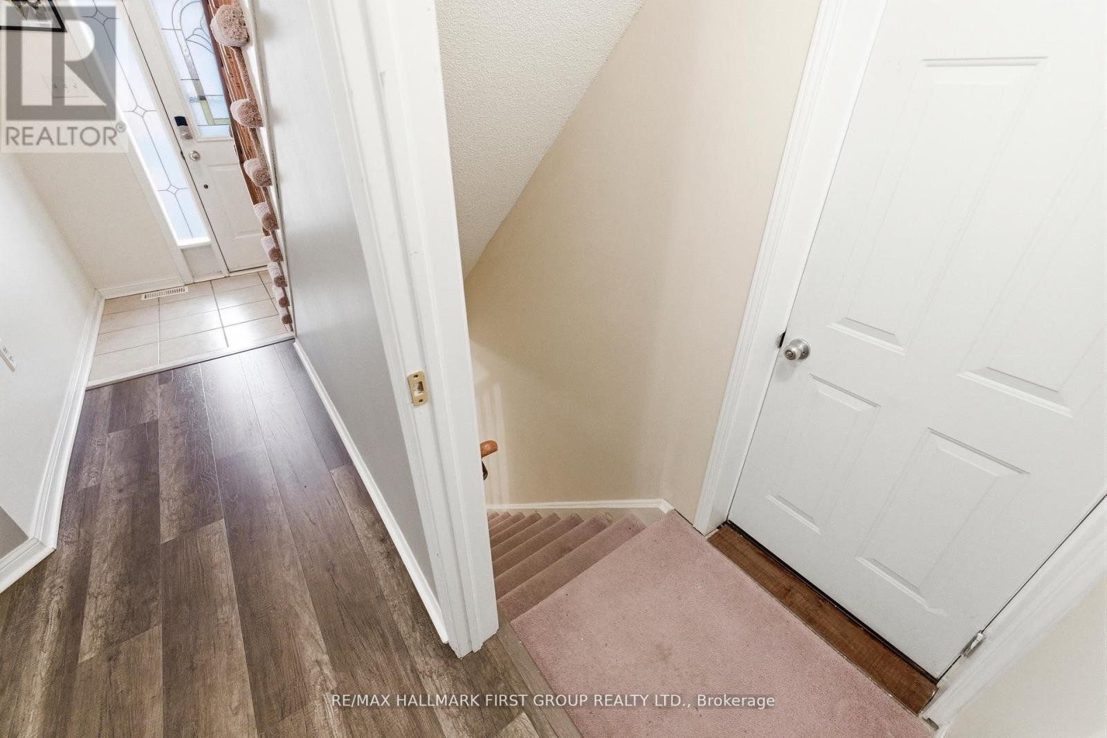 32 Samandria Avenue, Whitby, Ontario  L1R 2Z7 - Photo 18 - E13049484