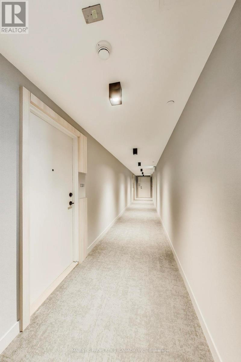 1304 - 1050 Eastern Avenue, Toronto, Ontario  M4L 0B7 - Photo 3 - E13049574