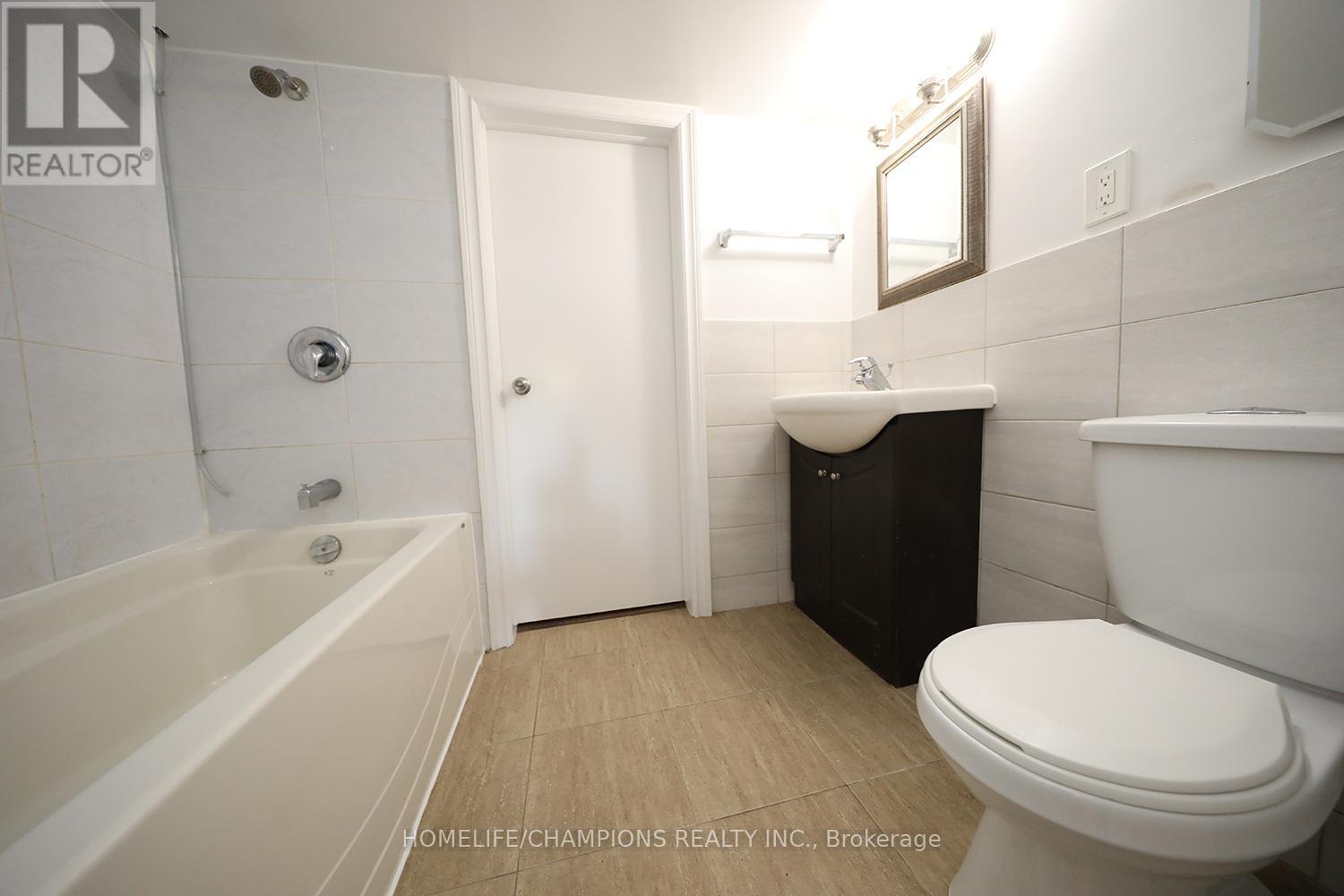 1444 Dundas Street E, Toronto, Ontario  M4M 1S8 - Photo 3 - E13049580