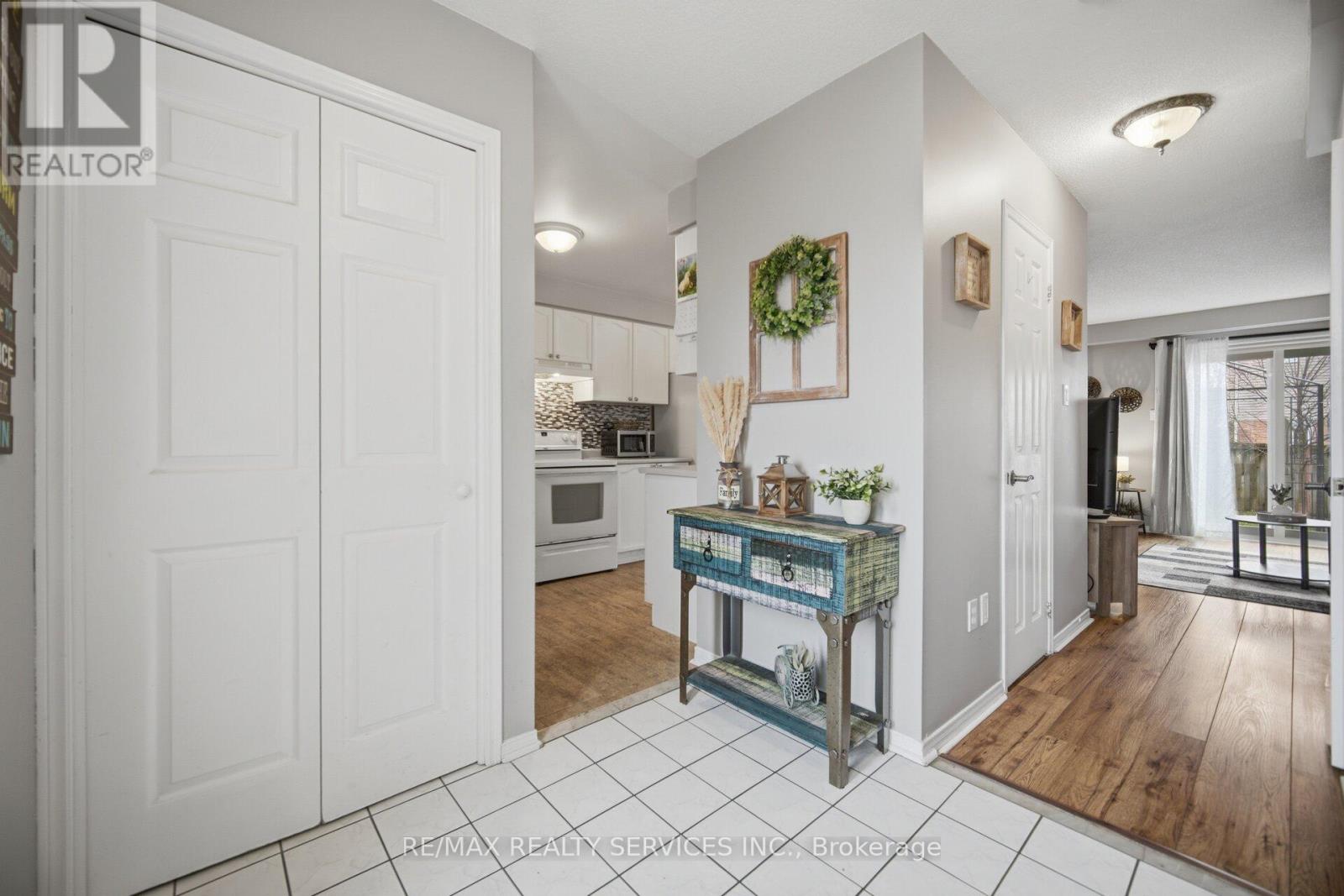 59 Fry Crescent, Clarington, Ontario  L1C 4Y3 - Photo 3 - E13049586