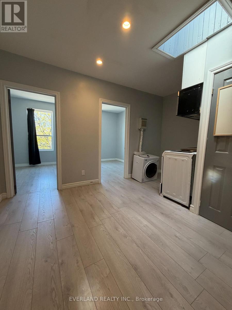 4 - 850 BATHURST STREET, Toronto, Ontario