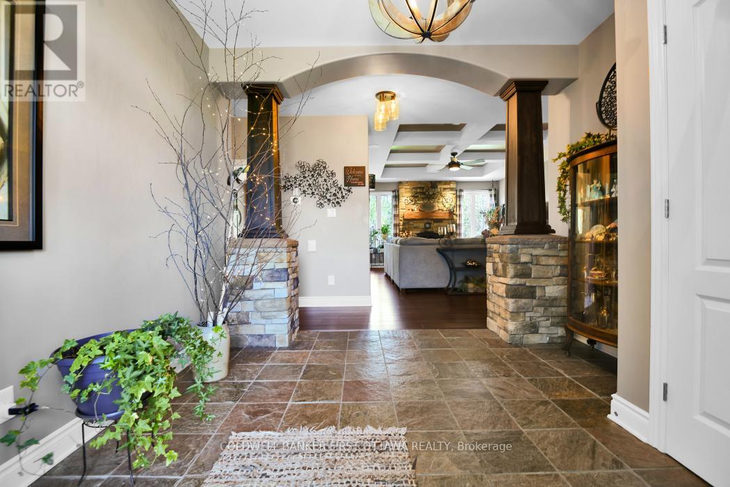 193 Maggie's Crescent, Beckwith, Ontario  K7C 0C4 - Photo 4 - X13049486