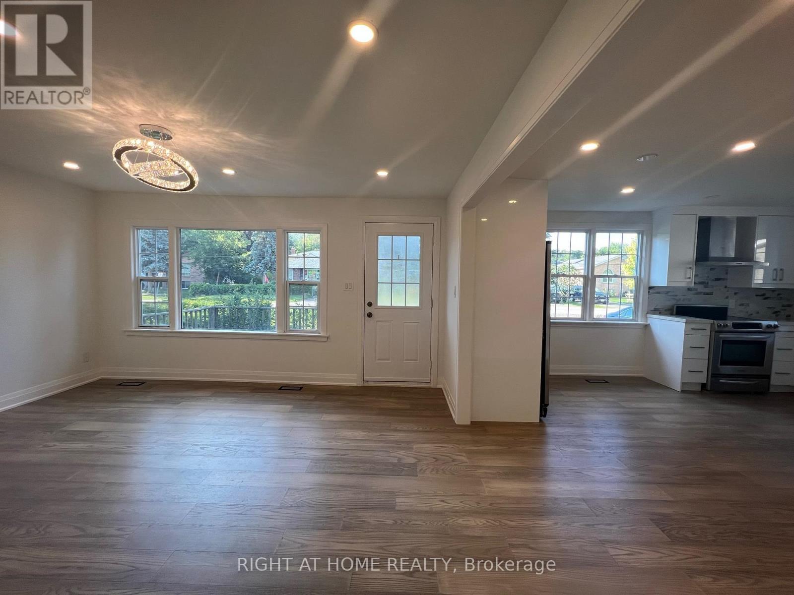 267 Rayners Road, Georgina, Ontario  L4P 1G5 - Photo 7 - N13049464