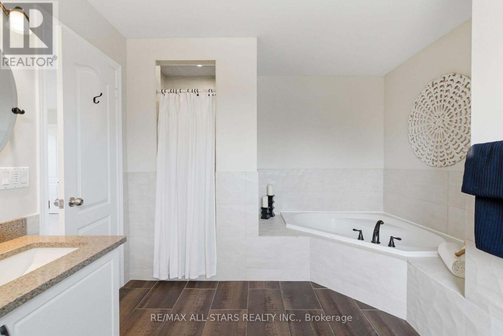 19 Galloway Crescent, Uxbridge, Ontario  L9P 1W8 - Photo 36 - N13049482