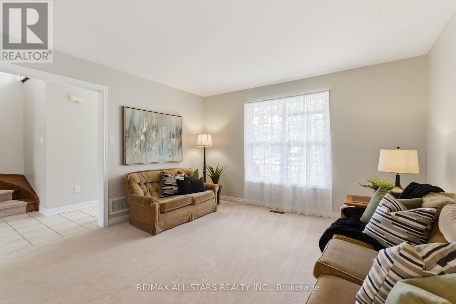 19 Galloway Crescent, Uxbridge, Ontario  L9P 1W8 - Photo 7 - N13049482