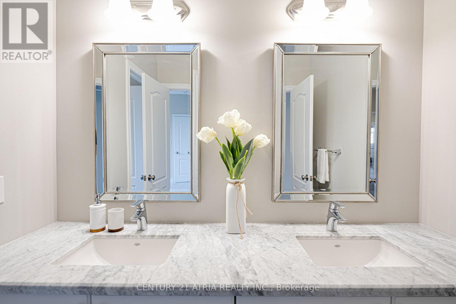 19 Match Point Court, Aurora, Ontario  L4G 3J1 - Photo 28 - N13049496