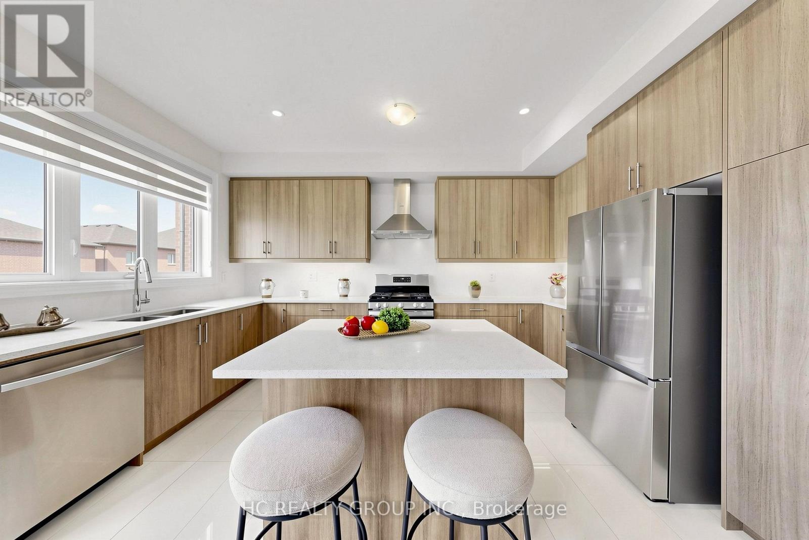 79 Silk Twist Drive, East Gwillimbury, Ontario  L9N 0W4 - Photo 9 - N13049558