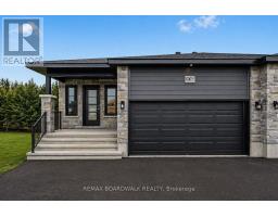 108 DOVE HOUSE GARDENS, Russell, Ontario