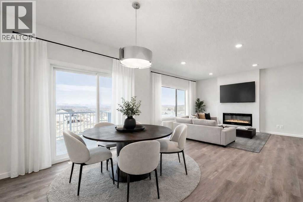 8 Heritage Link, Cochrane, Alberta  T4C 2J8 - Photo 5 - A2305621