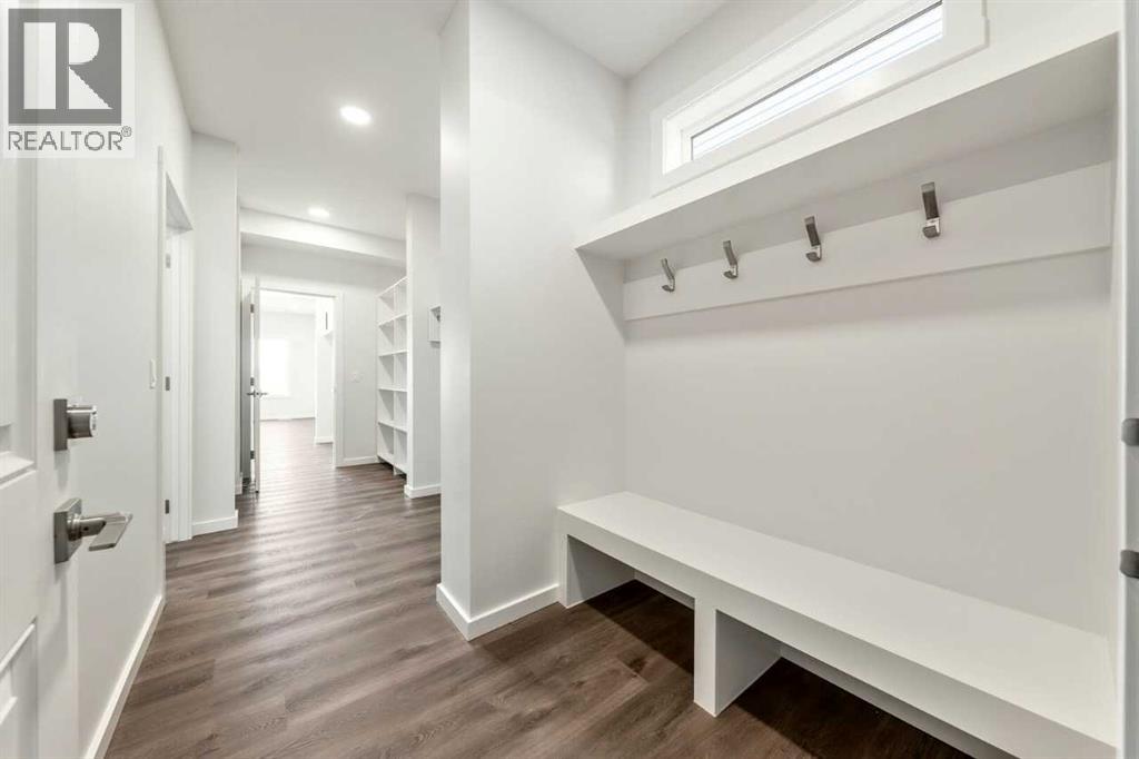 8 Heritage Link, Cochrane, Alberta  T4C 2J8 - Photo 8 - A2305621