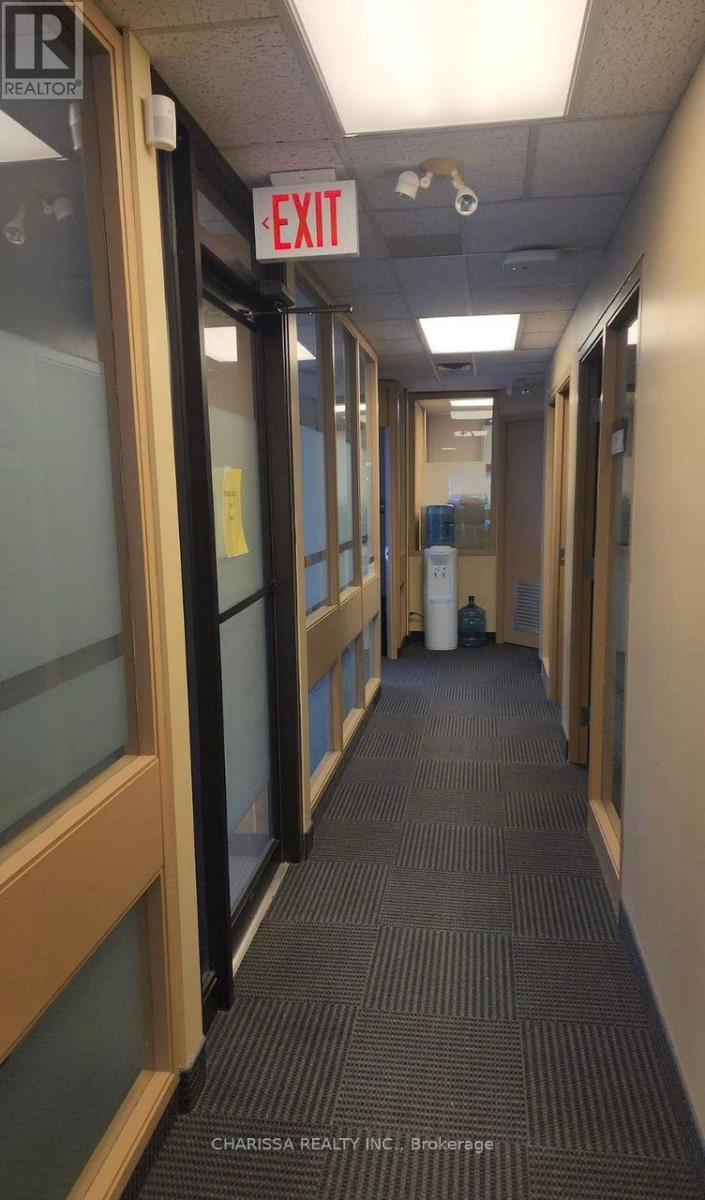 22 Clapperton Street, Barrie (City Centre), Ontario  L4M 1G4 - Photo 10 - S13049454