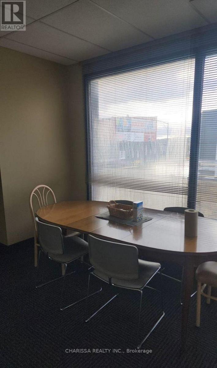 22 Clapperton Street, Barrie (City Centre), Ontario  L4M 1G4 - Photo 13 - S13049454