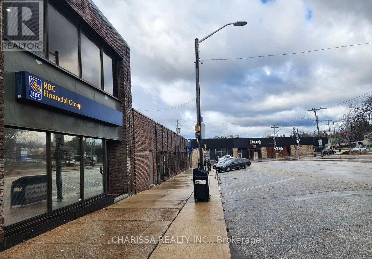 22 Clapperton Street, Barrie (City Centre), Ontario  L4M 1G4 - Photo 5 - S13049454