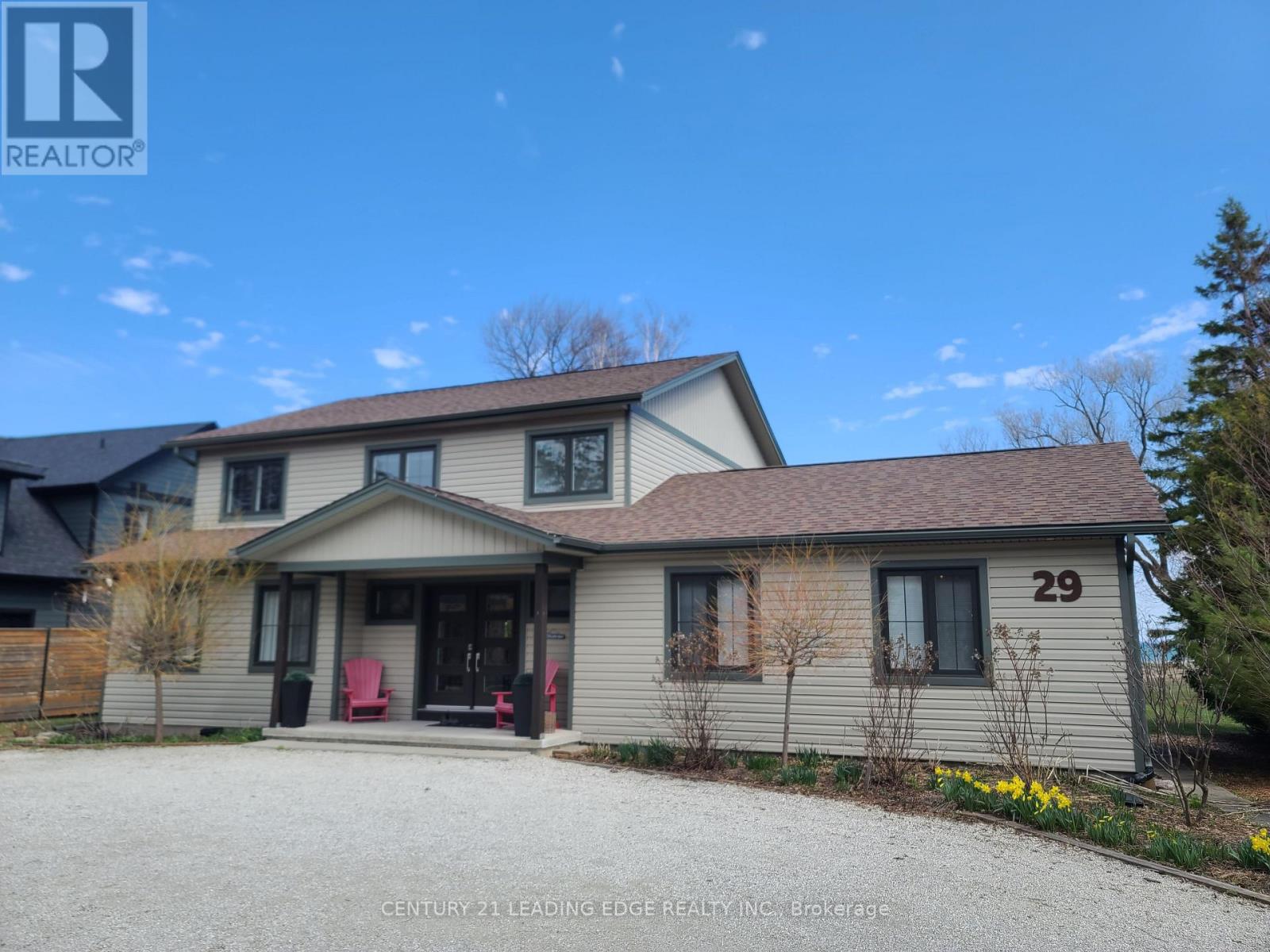 29 St. Clair Street, Collingwood, Ontario  L9Y 5N5 - Photo 2 - S13049466