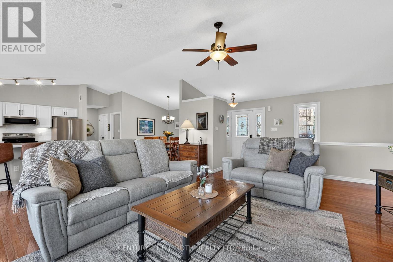 41 Ironwood Trail, Oro-Medonte (Sugarbush), Ontario  L0K 1E0 - Photo 4 - S13049532