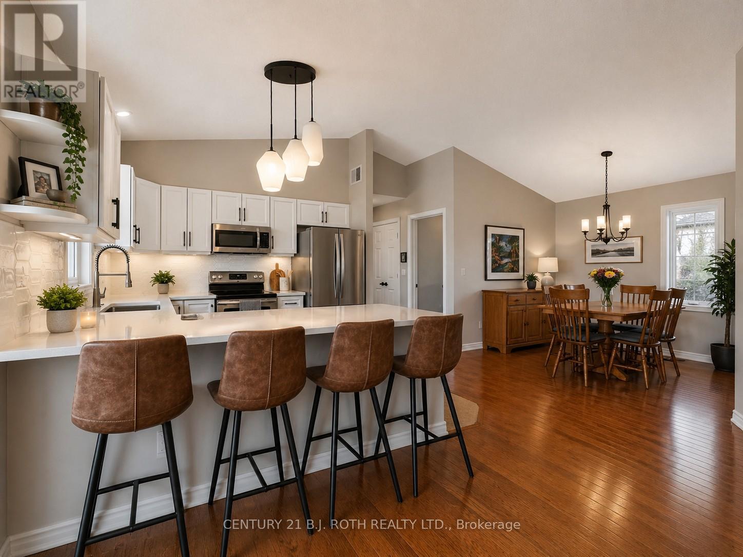 41 Ironwood Trail, Oro-Medonte (Sugarbush), Ontario  L0K 1E0 - Photo 6 - S13049532