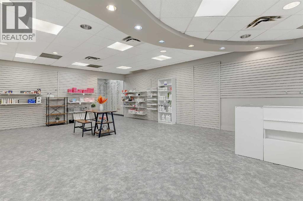 103, 9802 97 Avenue, Grande Prairie, Alberta  T8V 7K2 - Photo 5 - A2268601