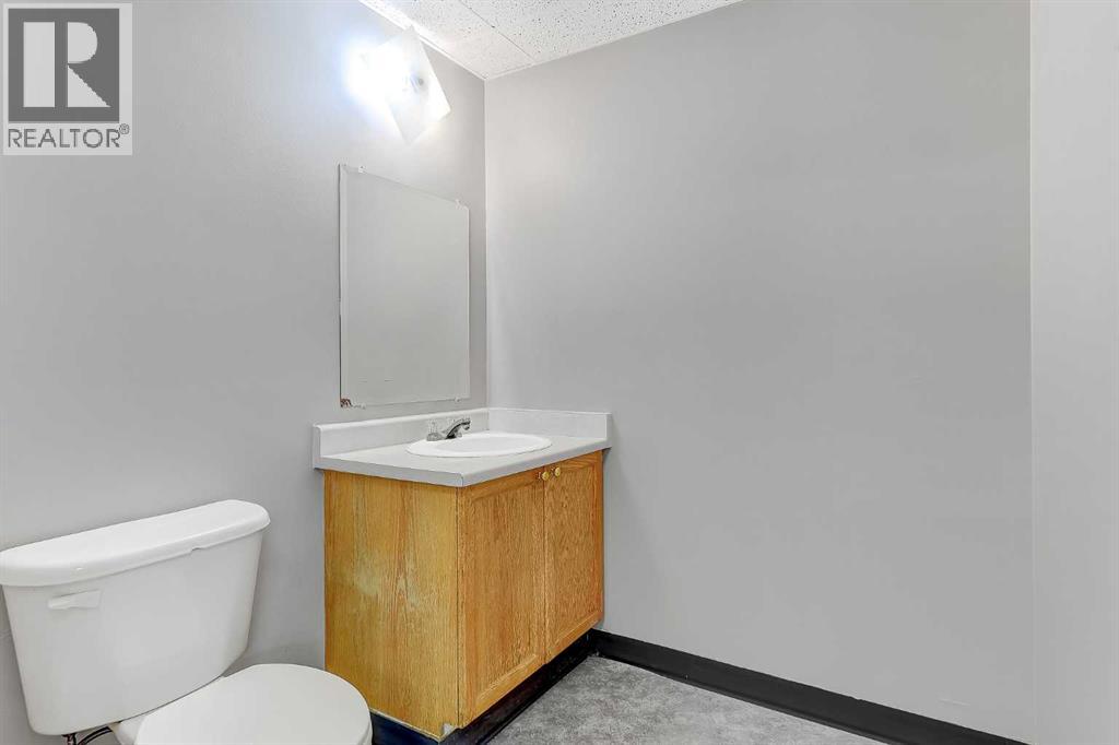 103, 9802 97 Avenue, Grande Prairie, Alberta  T8V 7K2 - Photo 9 - A2268601