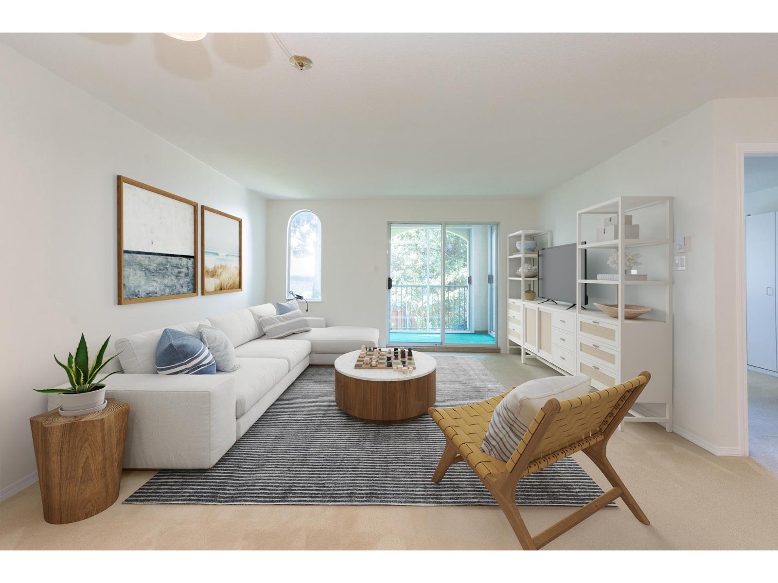 206 1447 Best Street, White Rock, British Columbia  V4B 4E5 - Photo 4 - R3113090