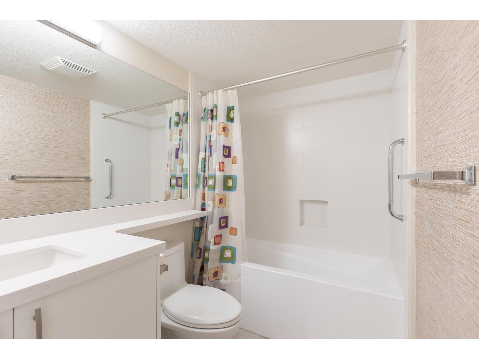 206 1447 Best Street, White Rock, British Columbia  V4B 4E5 - Photo 29 - R3113090