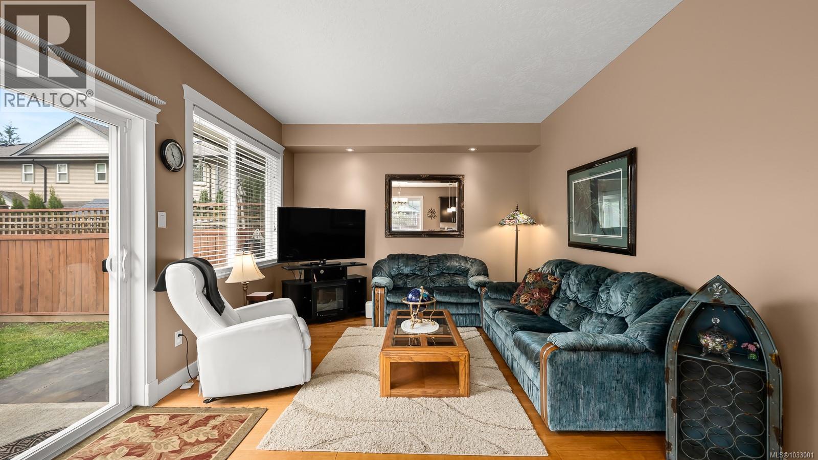 13 2112 Cumberland Rd, Courtenay, British Columbia  V9N 2E9 - Photo 7 - 1033001