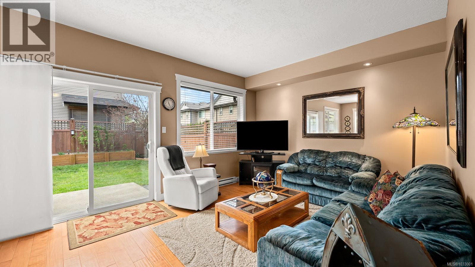 13 2112 Cumberland Rd, Courtenay, British Columbia  V9N 2E9 - Photo 8 - 1033001