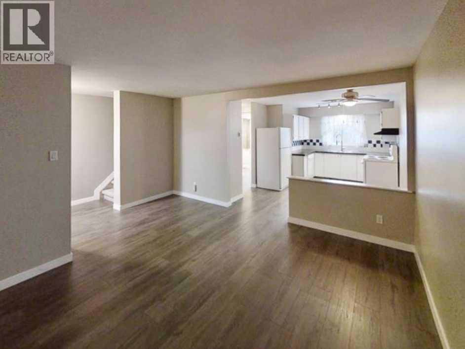 10059 80 Avenue, Grande Prairie, Alberta  T8V 4G2 - Photo 4 - A2305627