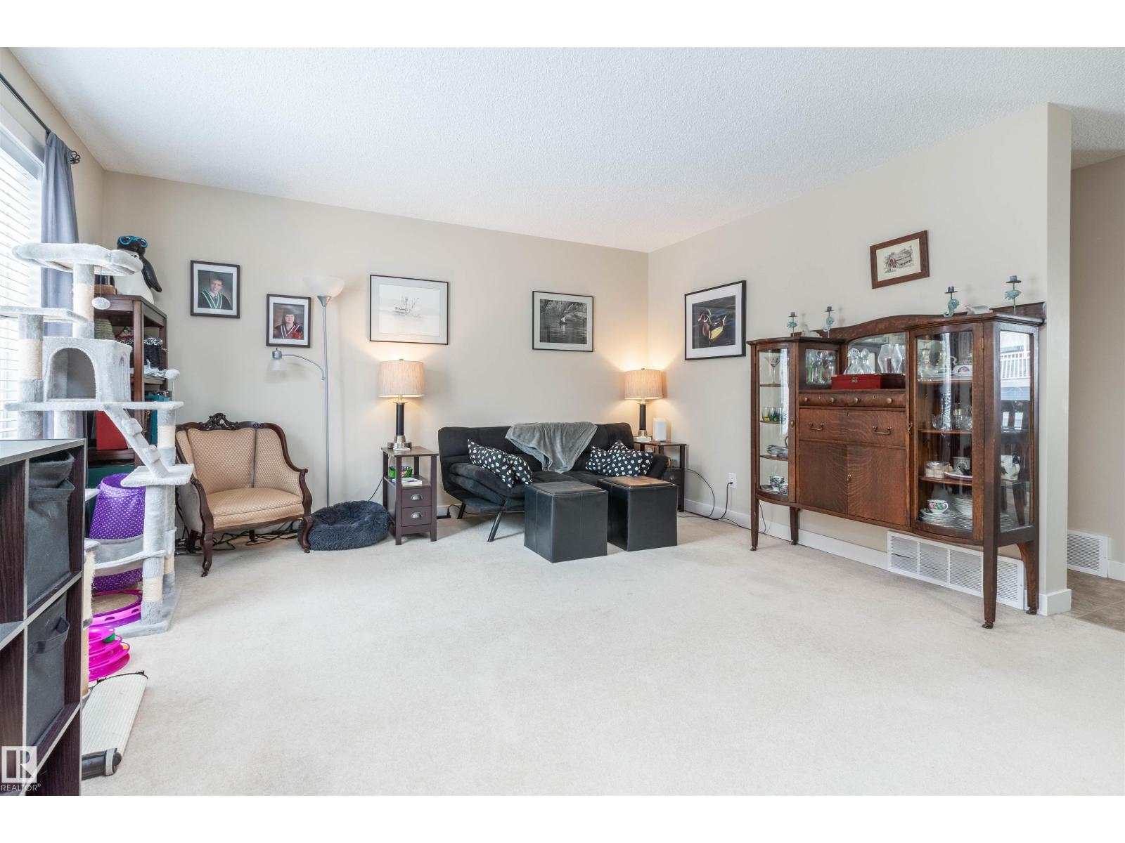 #29 12004 22 Av Sw Sw, Edmonton, Alberta  T6W 0T1 - Photo 2 - E4484383