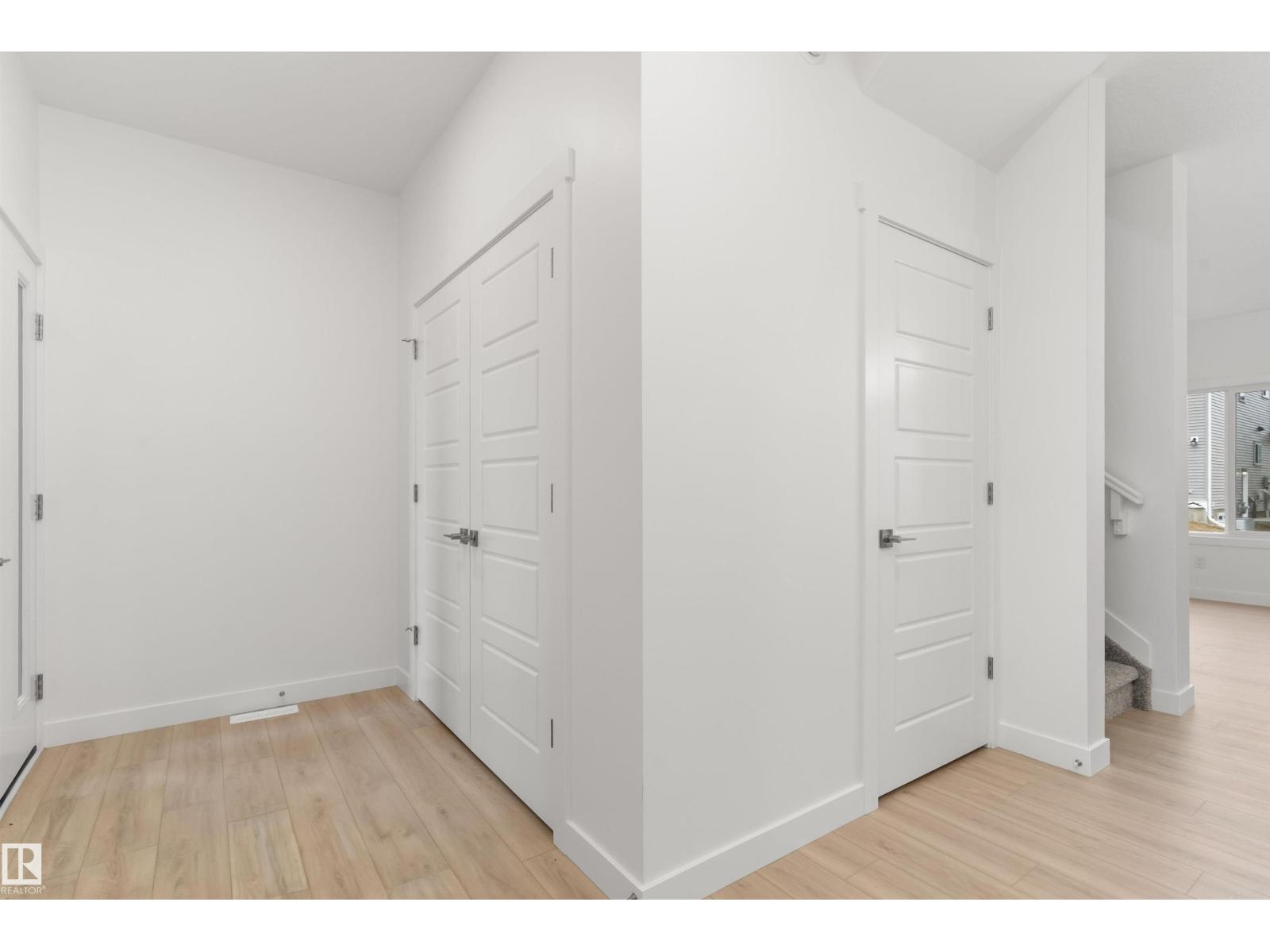 930 18 Av NW, Edmonton, Alberta  T6T 2X4 - Photo 4 - E4473794