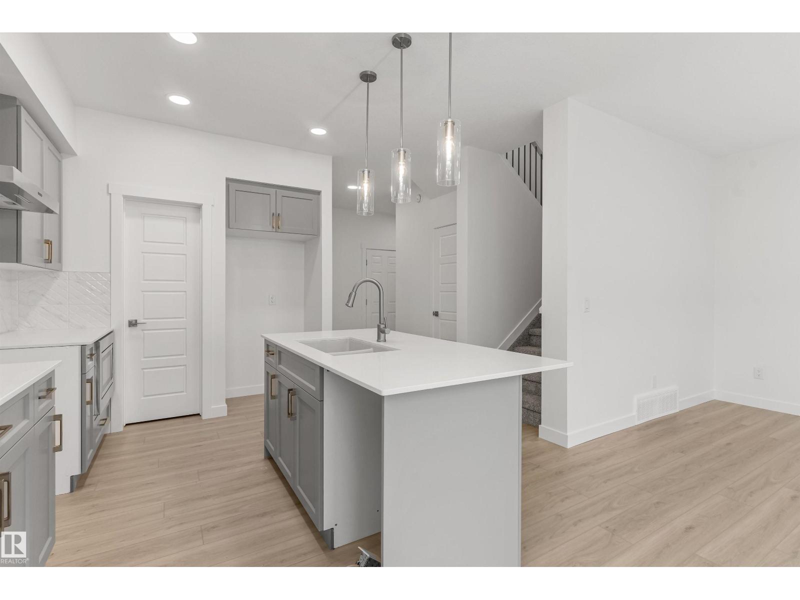 930 18 Av NW, Edmonton, Alberta  T6T 2X4 - Photo 18 - E4473794