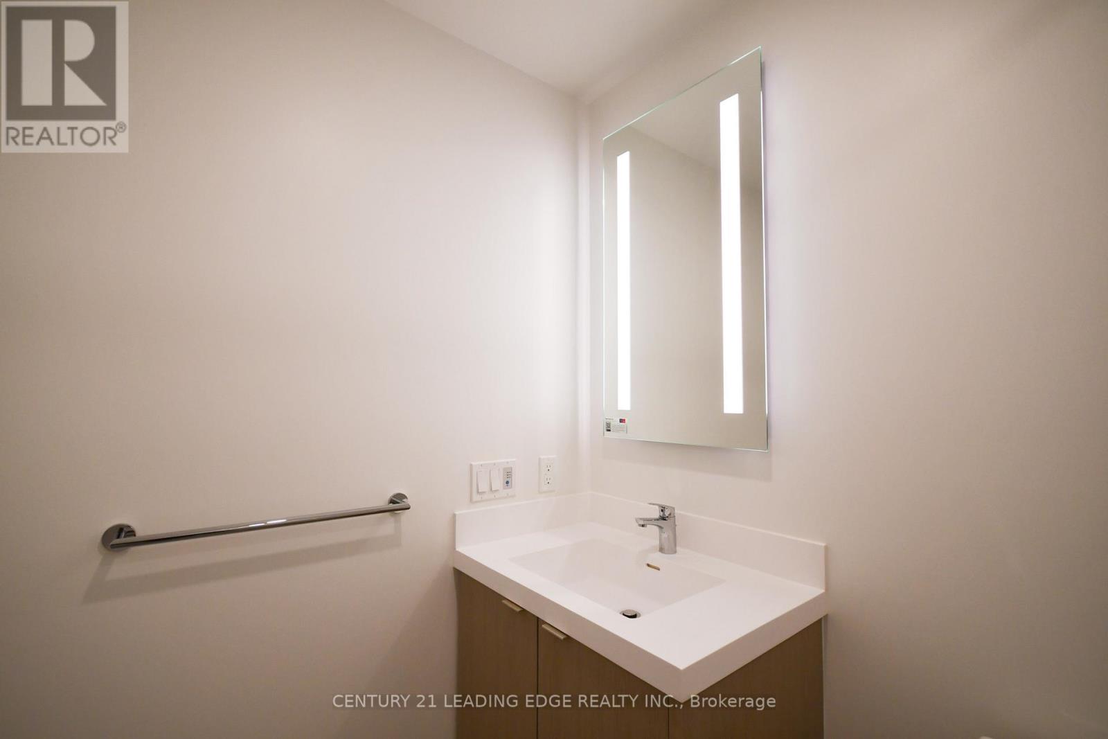 Ph10 - 60 Central Park Roadway, Toronto, Ontario  M9A 0E6 - Photo 14 - W13049452