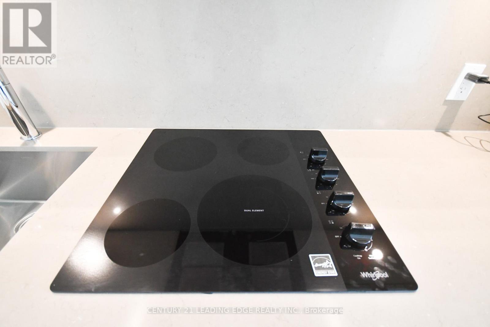 Ph10 - 60 Central Park Roadway, Toronto, Ontario  M9A 0E6 - Photo 45 - W13049452