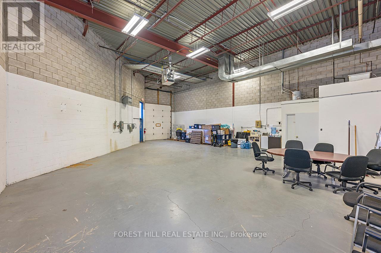 17 - 5775 ATLANTIC DRIVE Mississauga (Northeast), ON L4W 4P3