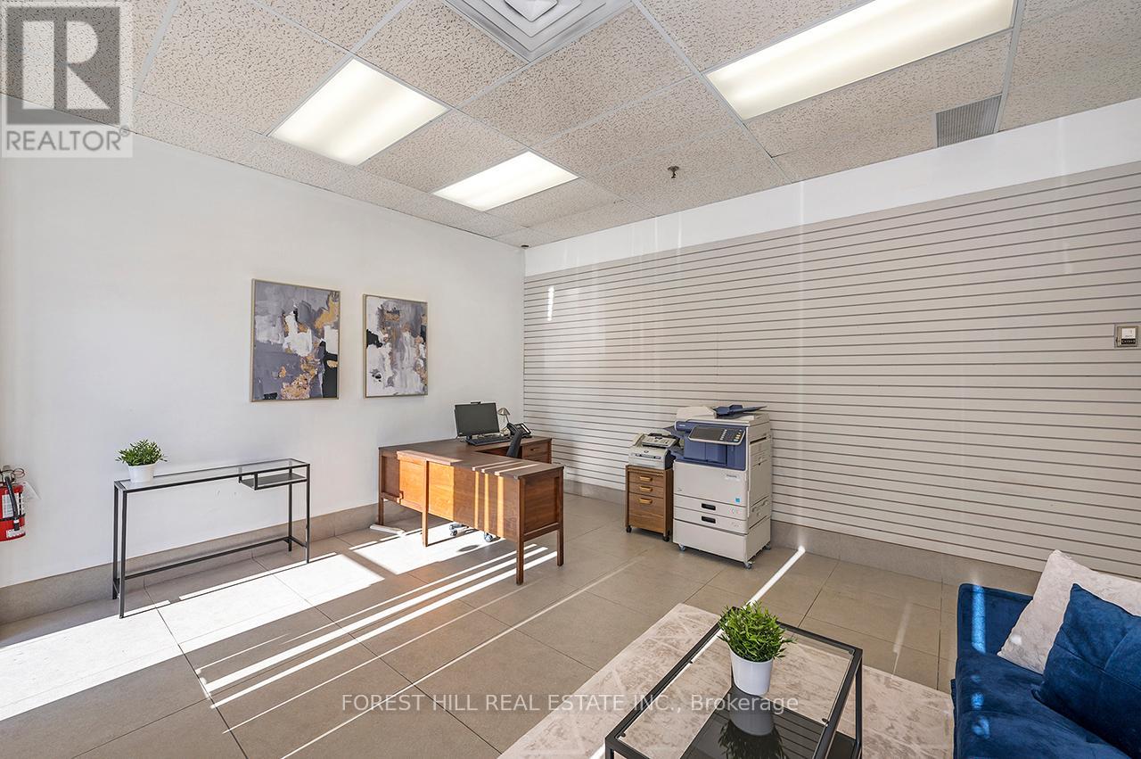 17 - 5775 ATLANTIC DRIVE Mississauga (Northeast), ON L4W 4P3