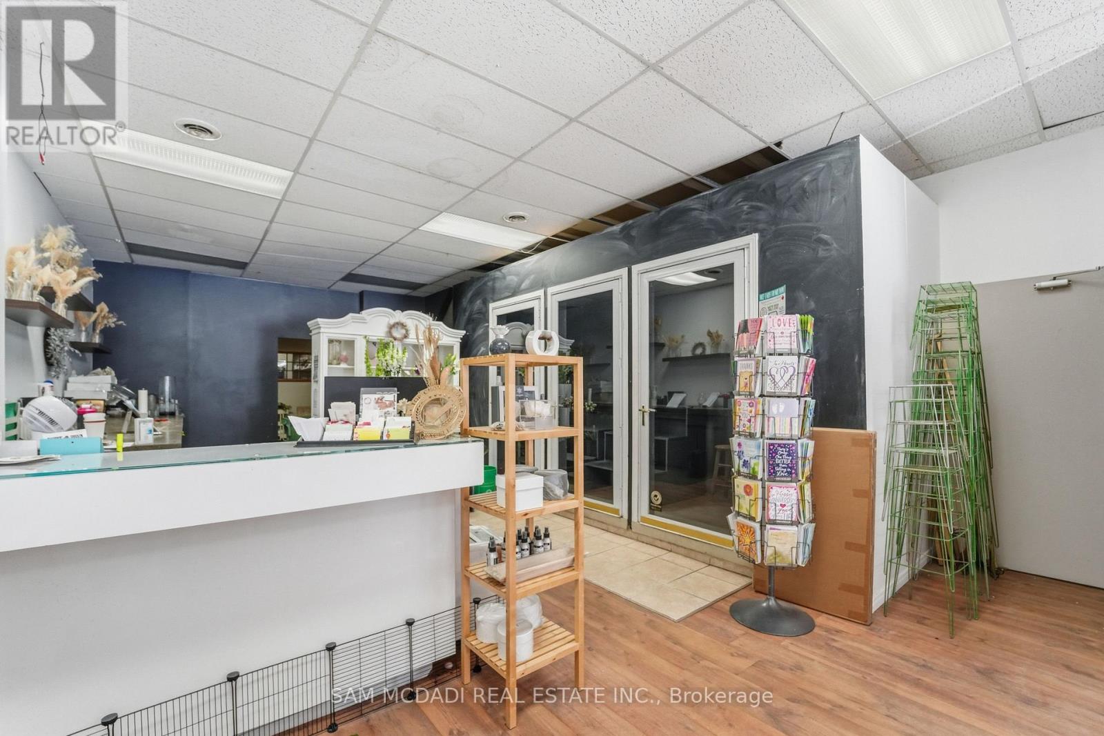 4142 Dundas Street W, Toronto, Ontario  M8X 1X3 - Photo 18 - W13049472