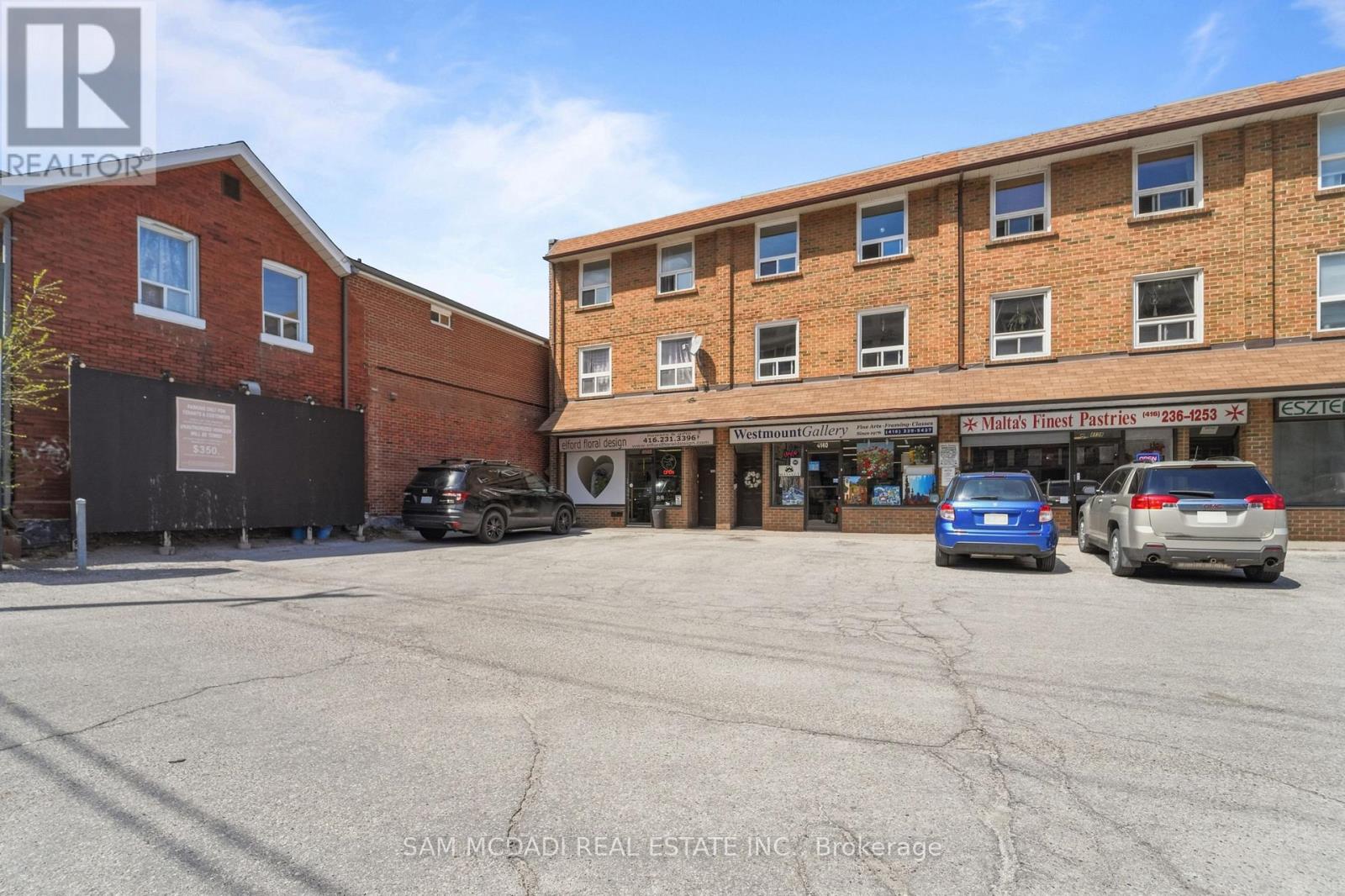 4142 Dundas Street W, Toronto, Ontario  M8X 1X3 - Photo 3 - W13049472