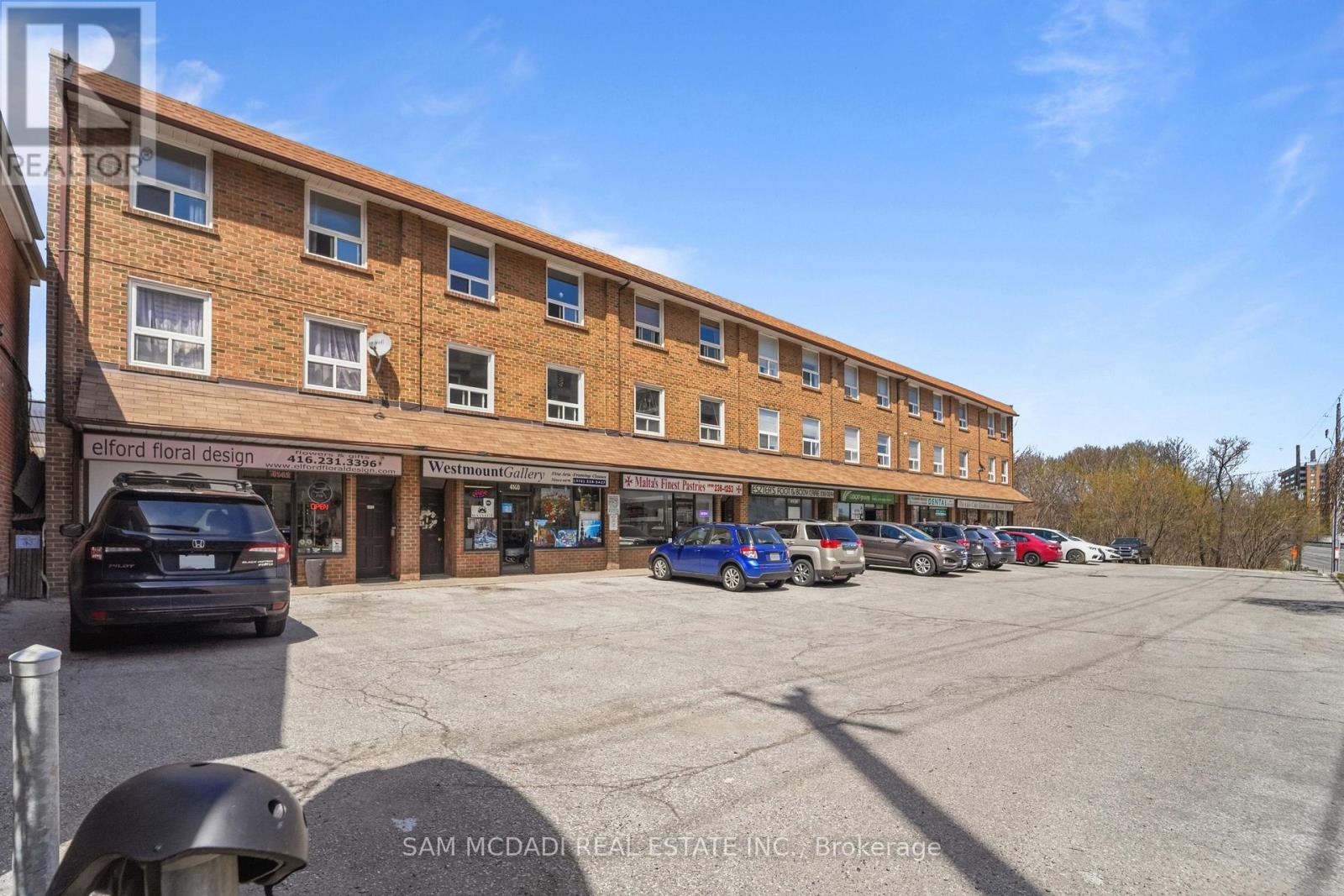 4142 Dundas Street W, Toronto, Ontario  M8X 1X3 - Photo 4 - W13049472