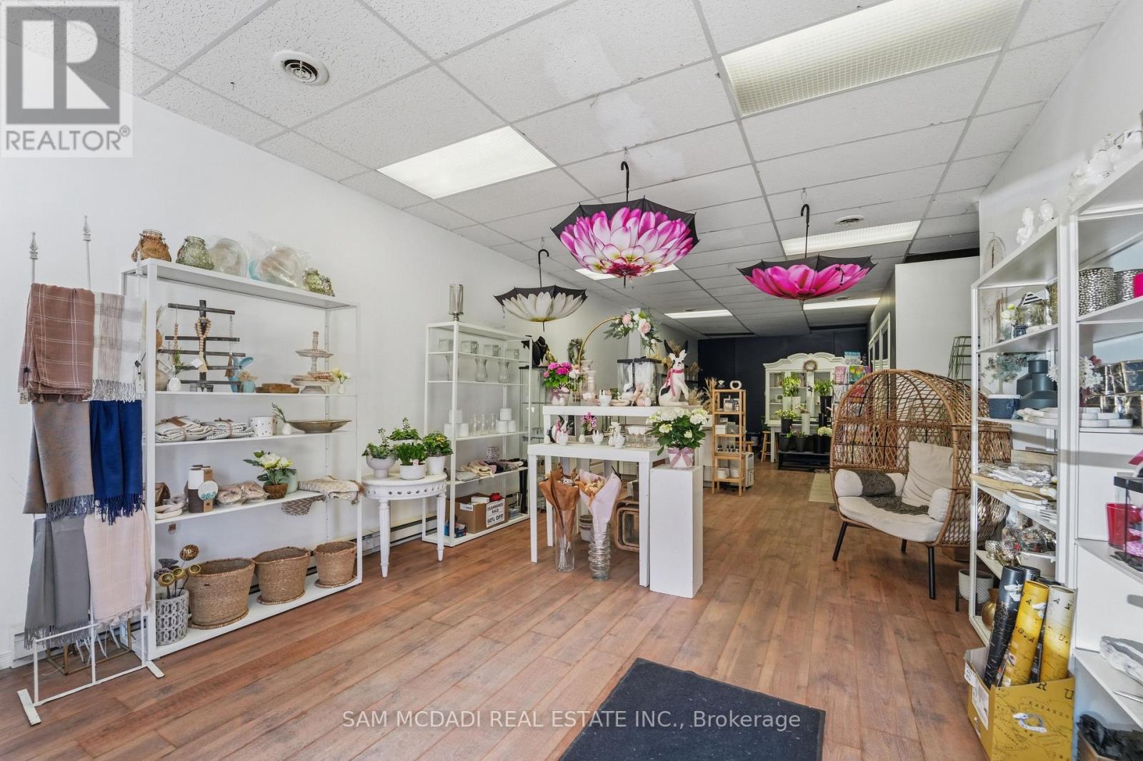 4142 Dundas Street W, Toronto, Ontario  M8X 1X3 - Photo 7 - W13049472