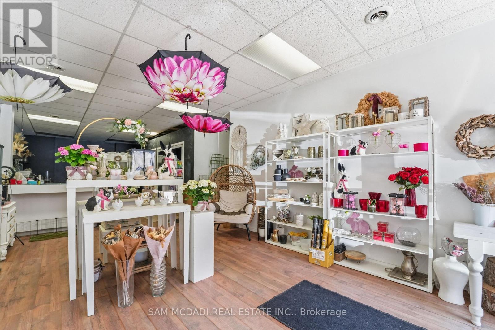 4142 Dundas Street W, Toronto, Ontario  M8X 1X3 - Photo 8 - W13049472