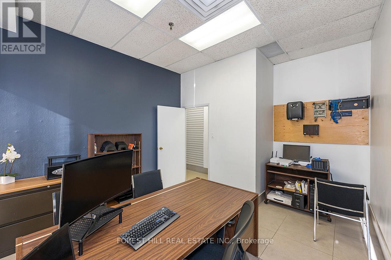 17 - 5775 Atlantic Drive, Mississauga, Ontario  L4W 4P3 - Photo 7 - W13049476