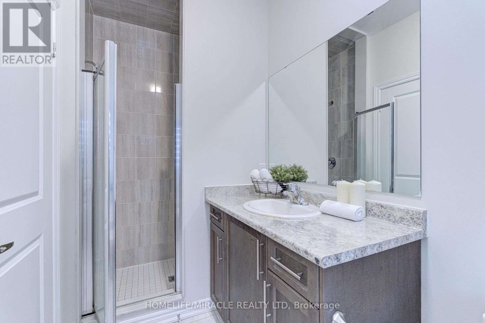 13 Truffle Court, Brampton, Ontario  L7A 5A6 - Photo 33 - W13049498