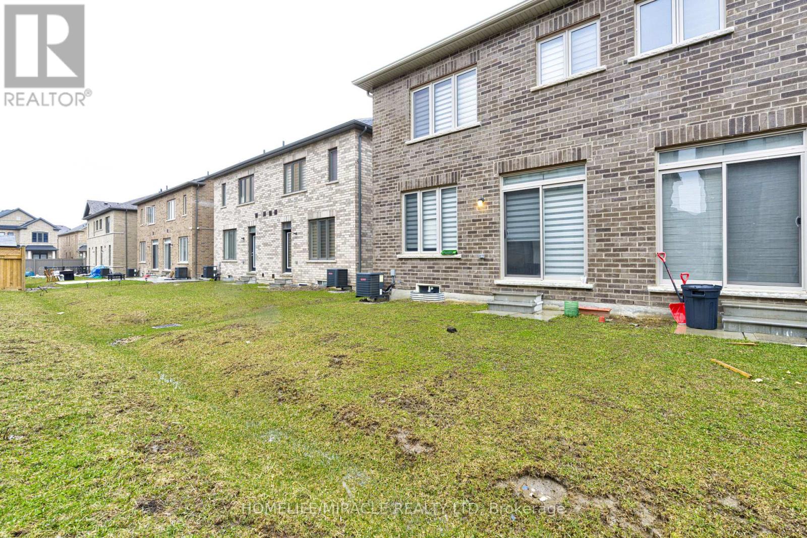 13 Truffle Court, Brampton, Ontario  L7A 5A6 - Photo 47 - W13049498