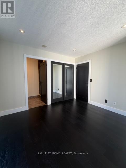 1002 - 3 Michael Power Place, Toronto, Ontario  M9A 0A2 - Photo 11 - W13049500