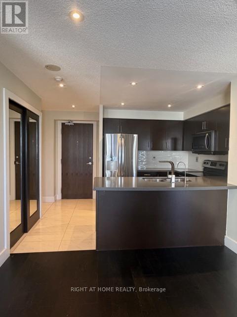 1002 - 3 Michael Power Place, Toronto, Ontario  M9A 0A2 - Photo 3 - W13049500